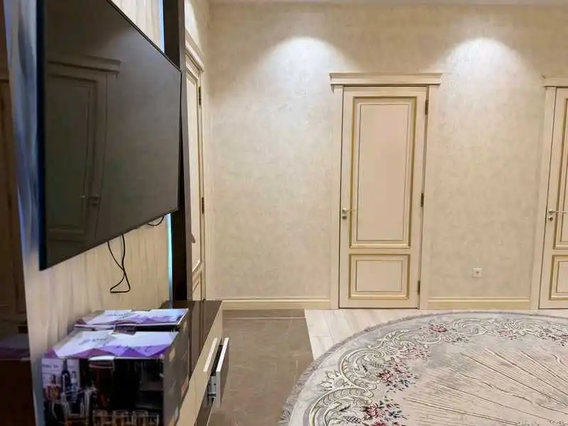 3-к квартира, 2 этаж, 108 м², 103 мкр