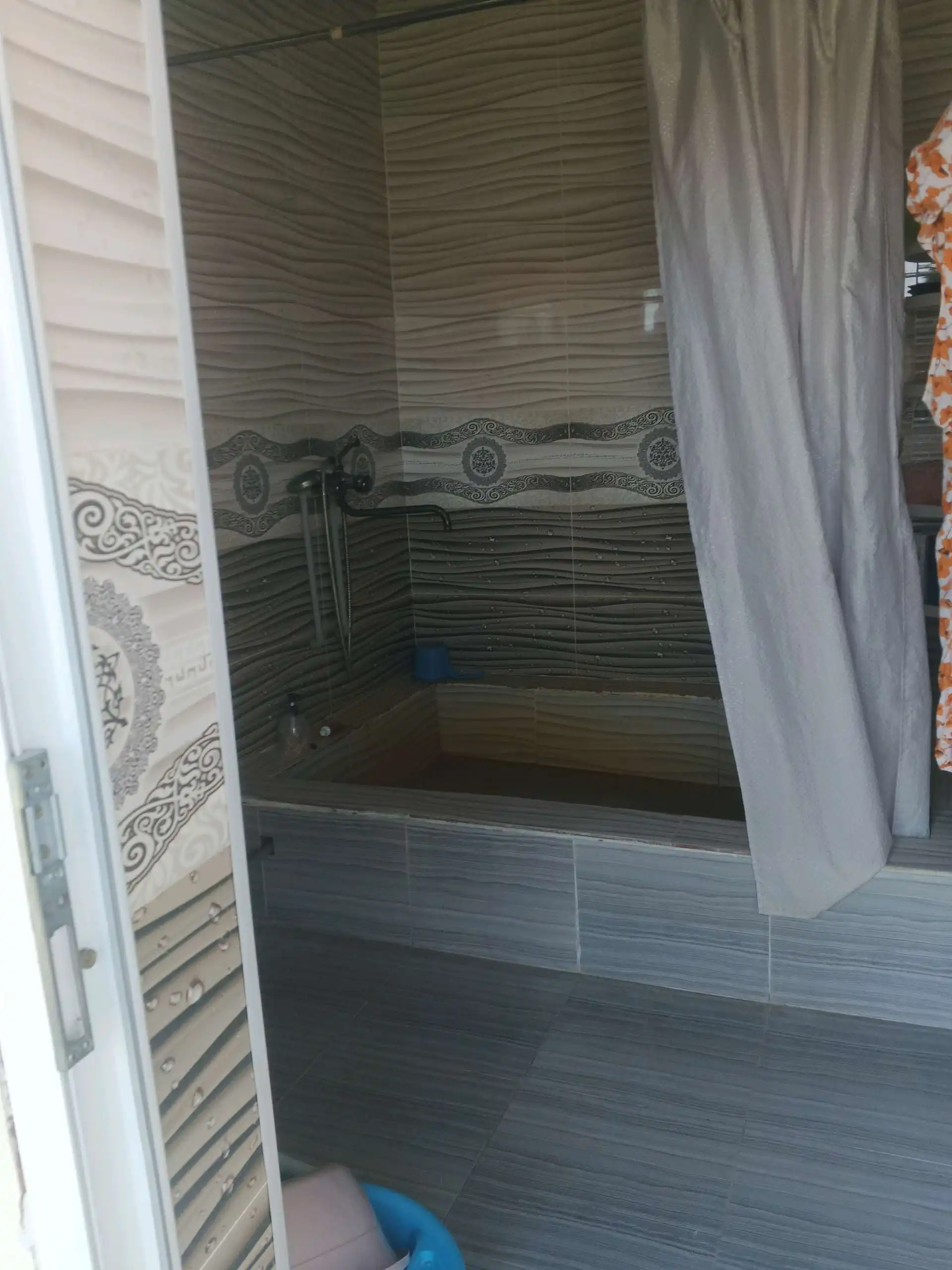 1 этажный, 5-комн. дом, 150 м², 4 соток, кушониён , савхози Файзали 2ум ( бози Худойдод)