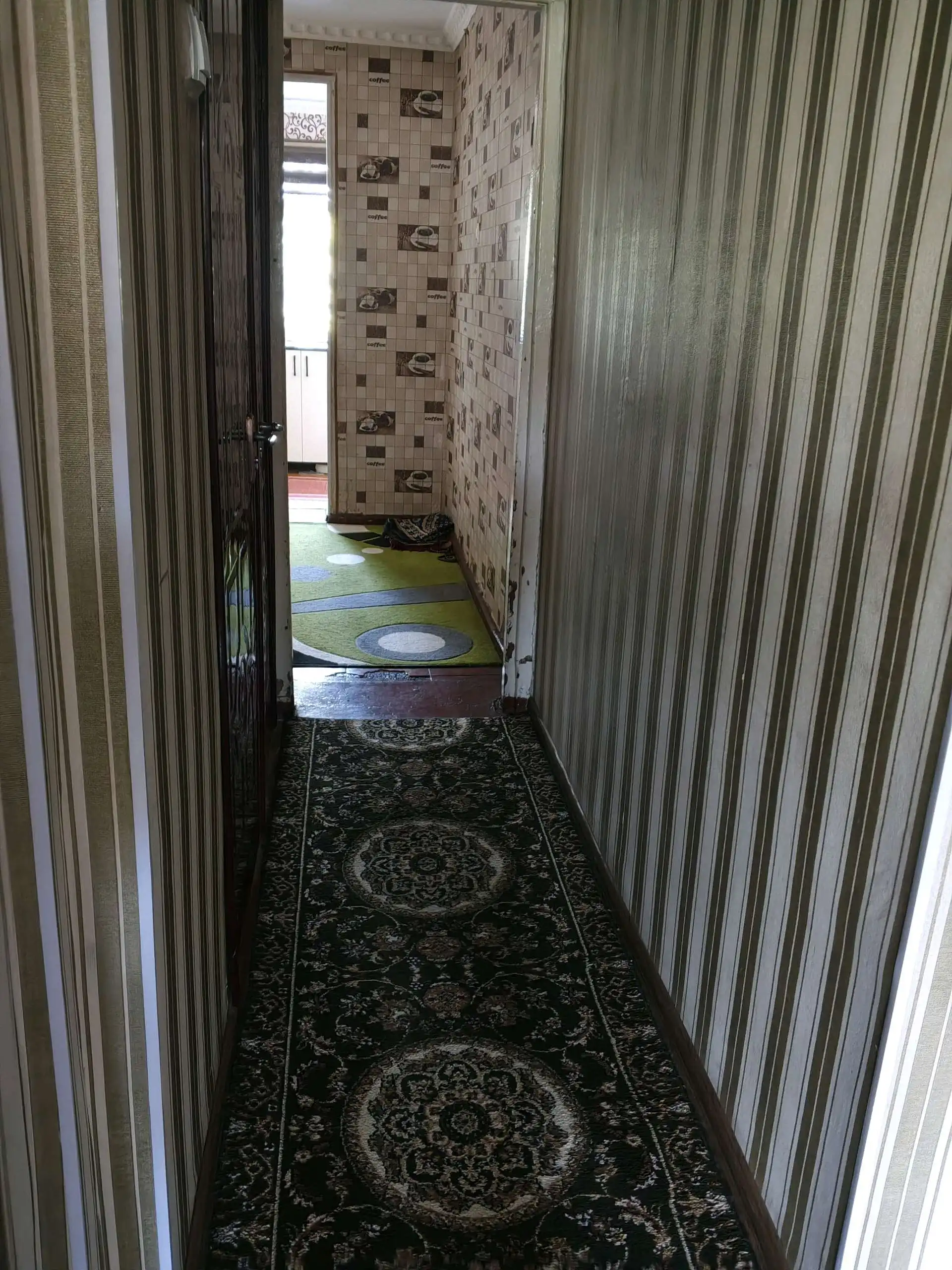 4-к квартира, 3 этаж, 61 м², Фирдавси