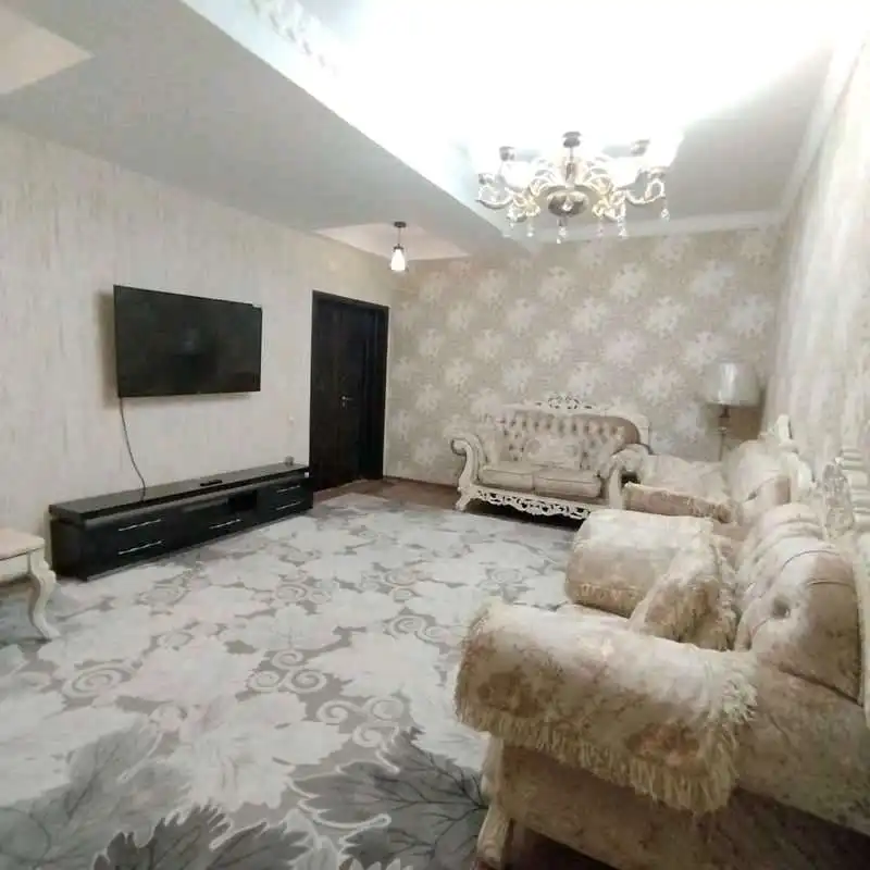 3-к квартира, 2 этаж, 80 м², И. Сомонӣ, бари Ботанический сад