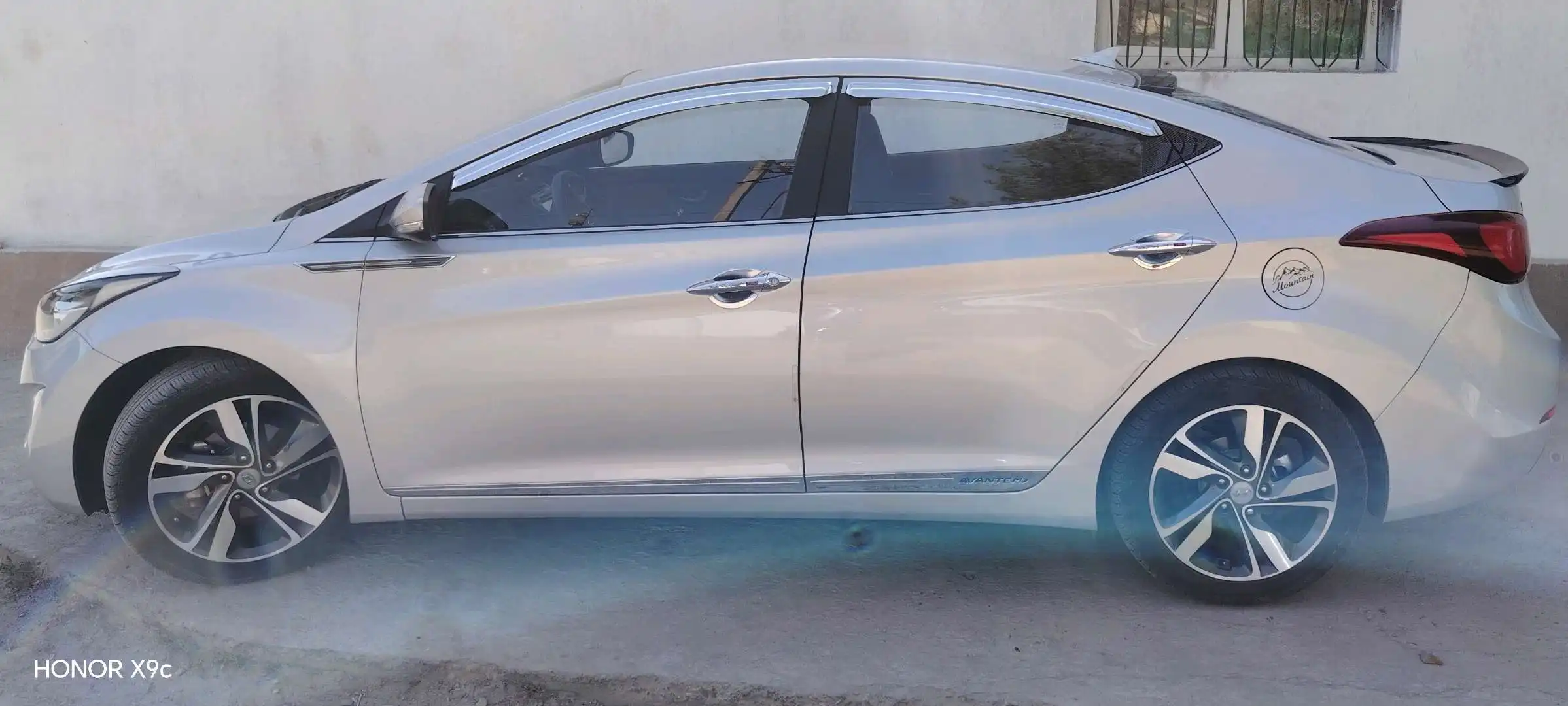 Hyundai Avante 2014