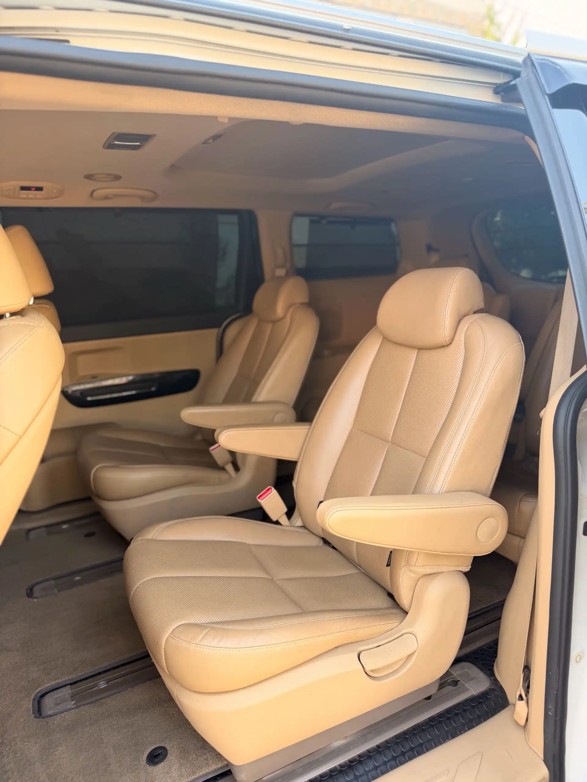 Kia Carnival 2015