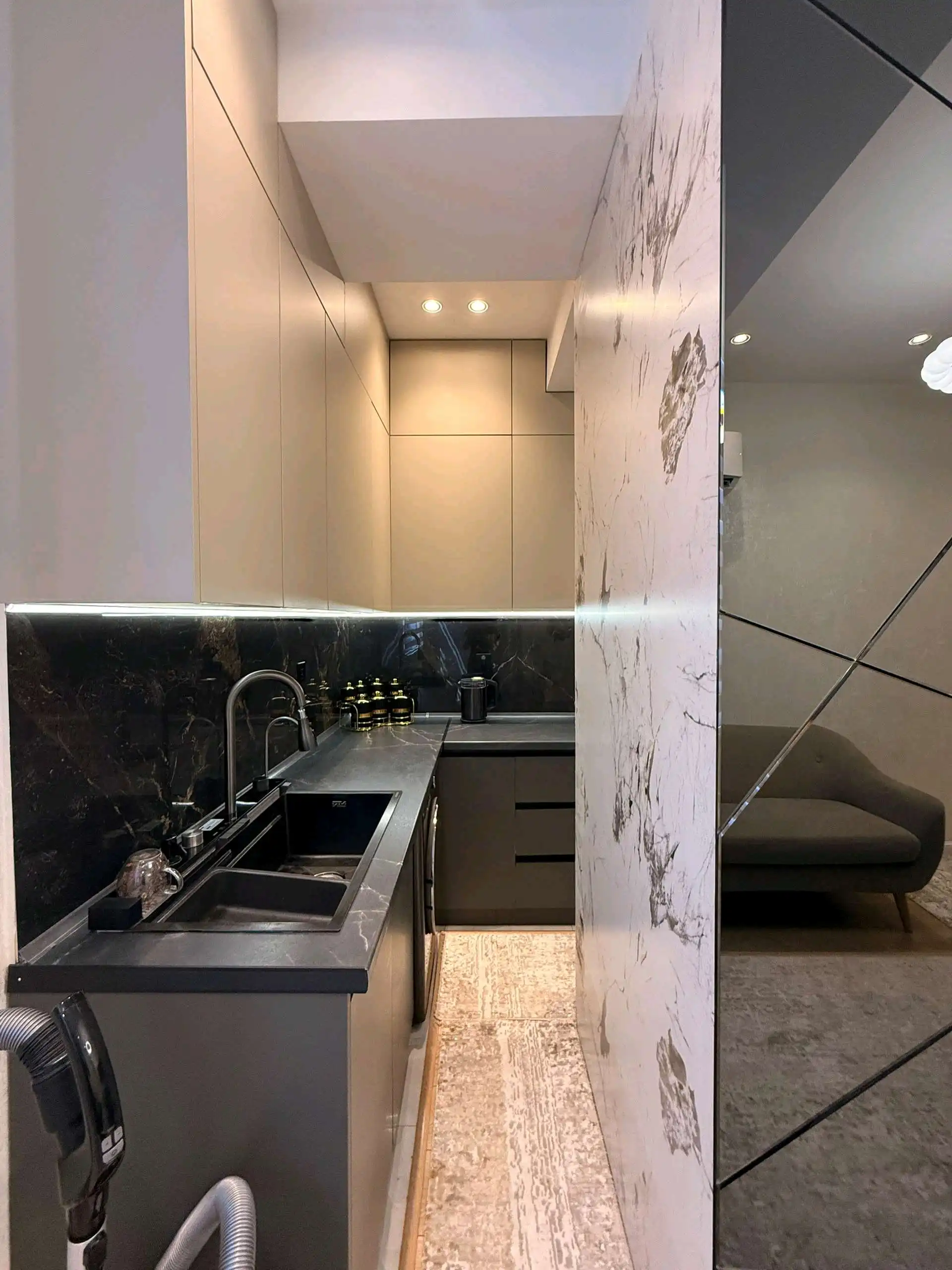 3-к квартира, 9 этаж, 101 м², Шохмансур