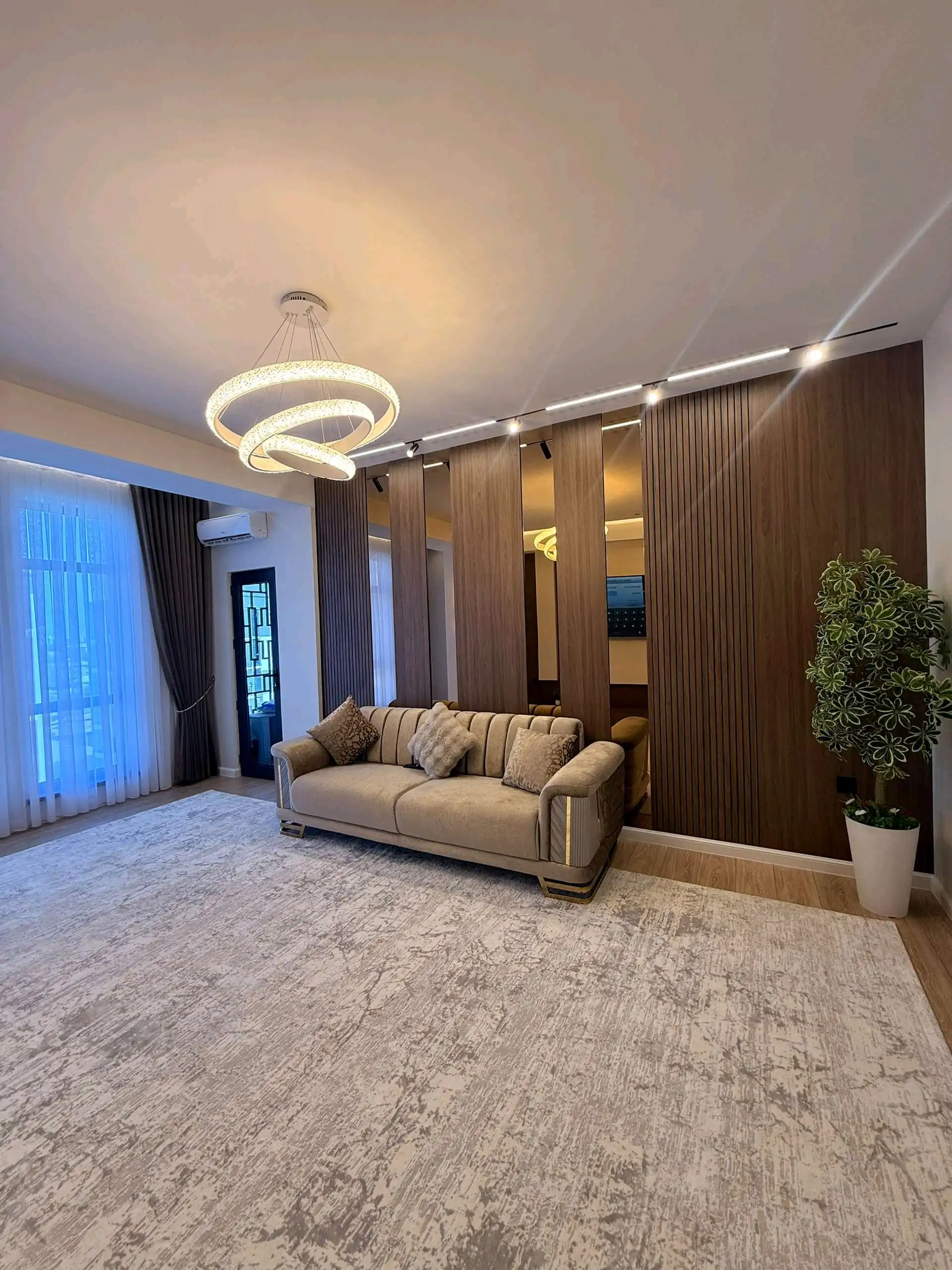 3-к квартира, 8 этаж, 91 м², 33-й Микрорайон