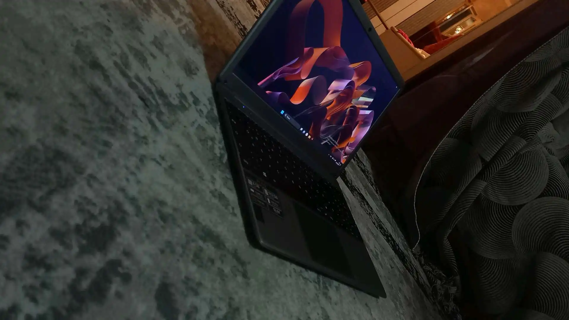 Ноутбук PEAQ