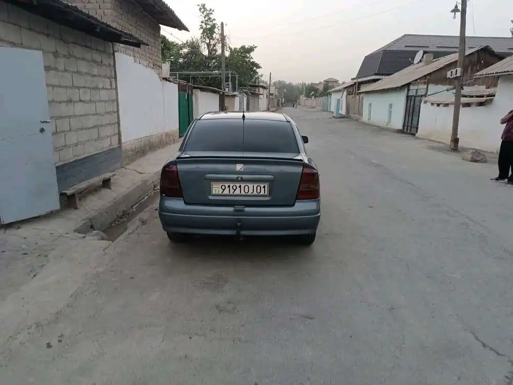 Opel Astra j 2006