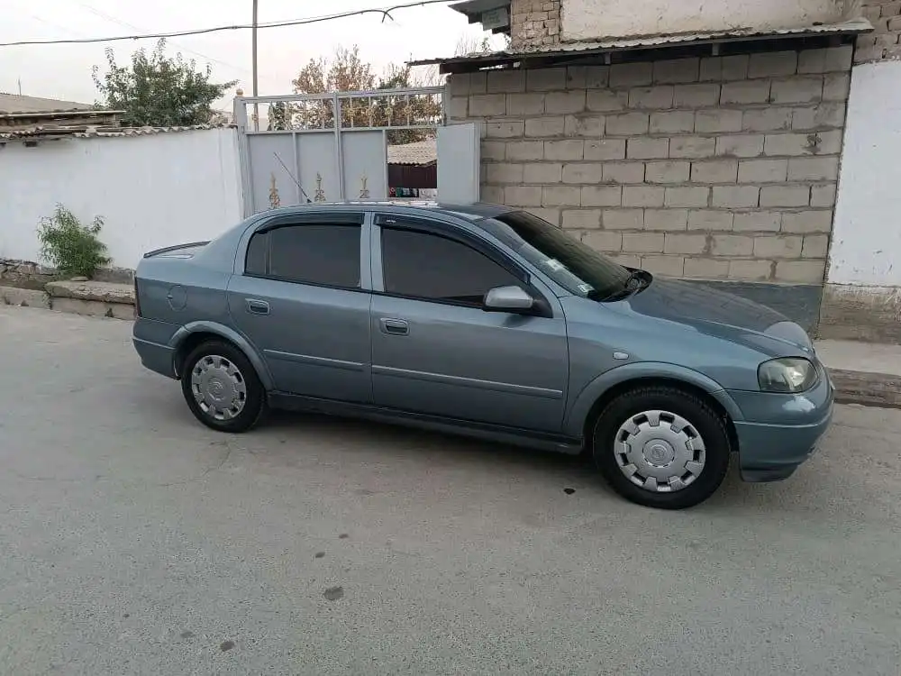 Opel Astra j 2006