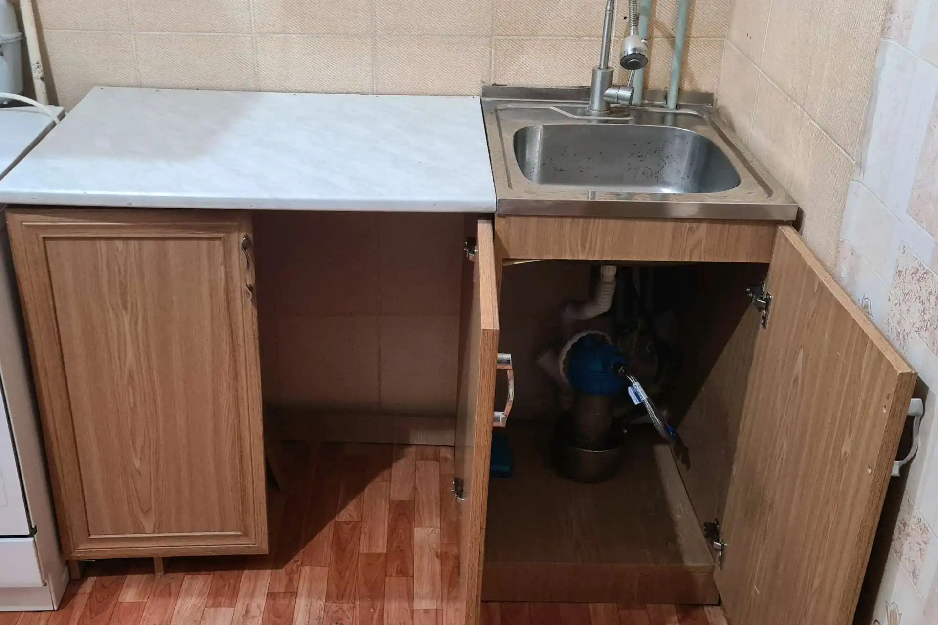 Продаётся кухонный гарнитур