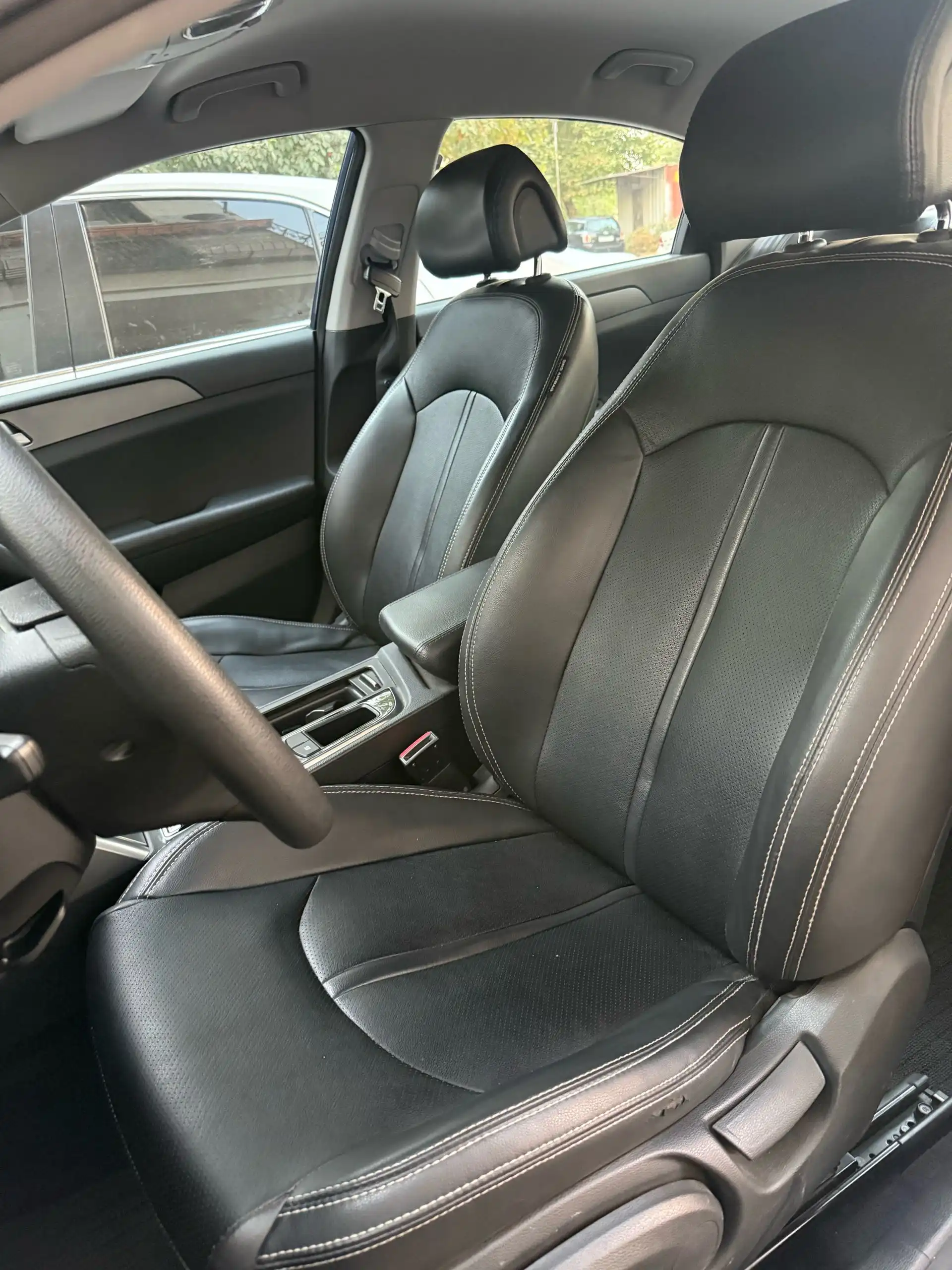 Hyundai Sonata LF