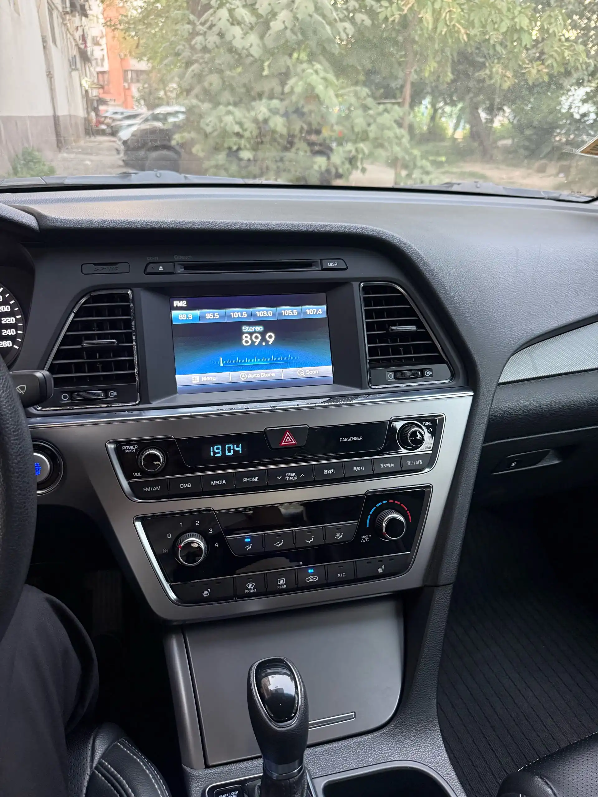 Hyundai Sonata LF