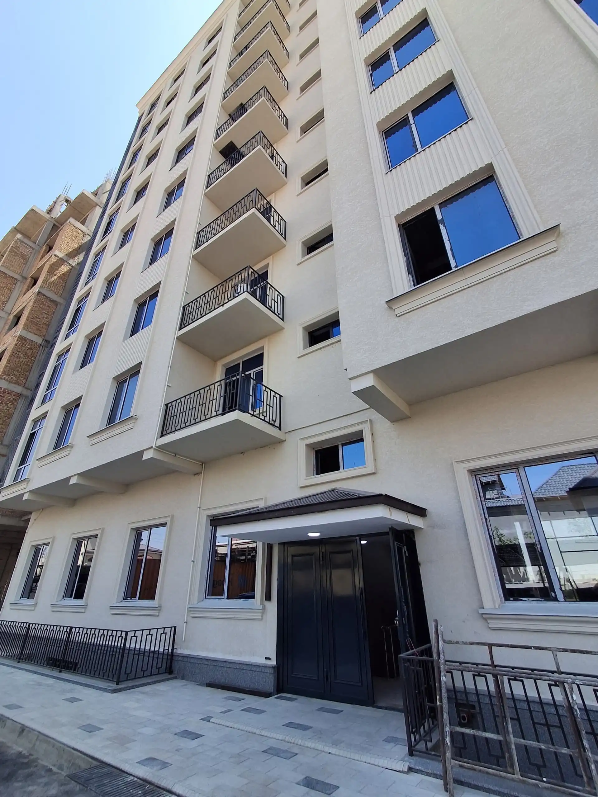 3-к квартира, 8 этаж, 106 м², 33мкр