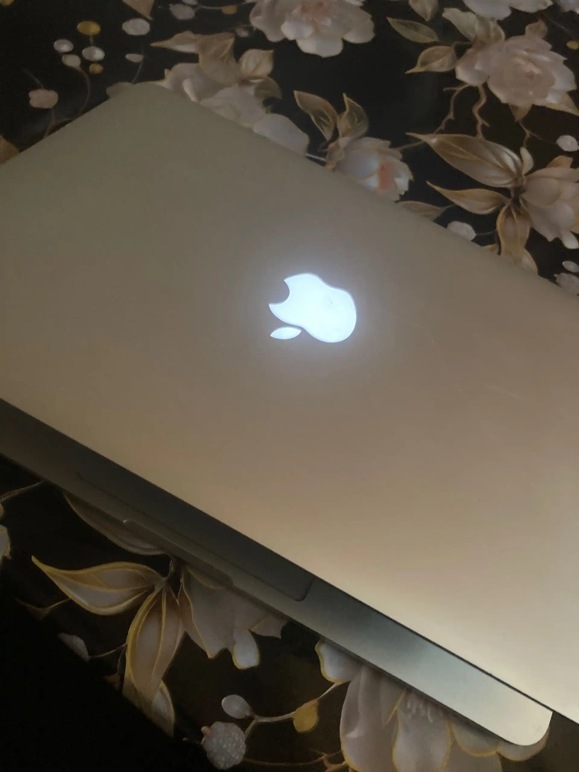 Macbooc 