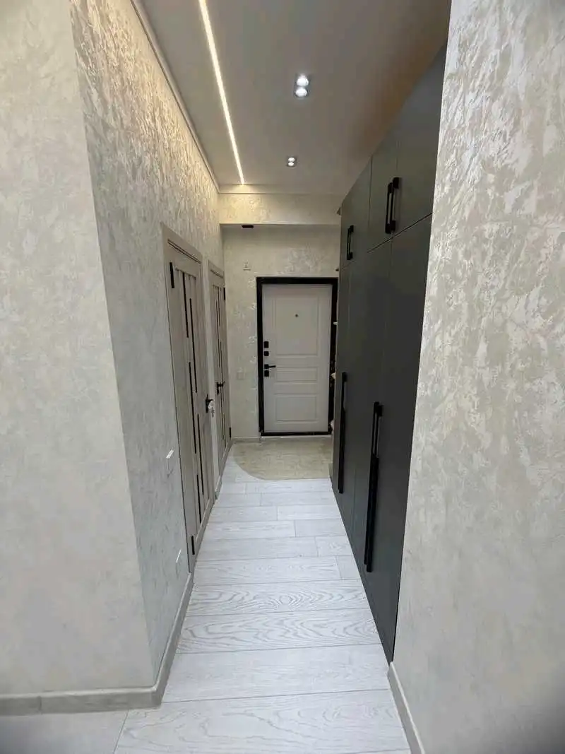 2-к квартира, 11 этаж, 60 м², 33 мкр
