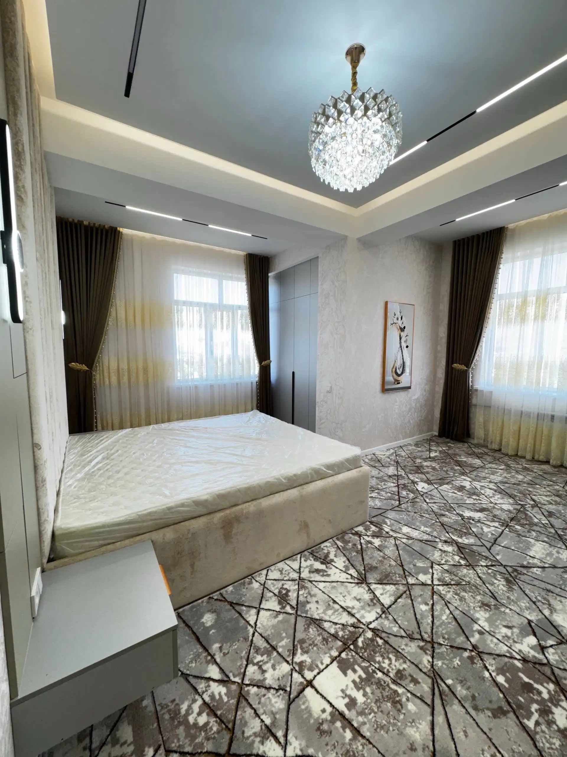 3-к квартира, 12 этаж, 102 м², Фирдавси