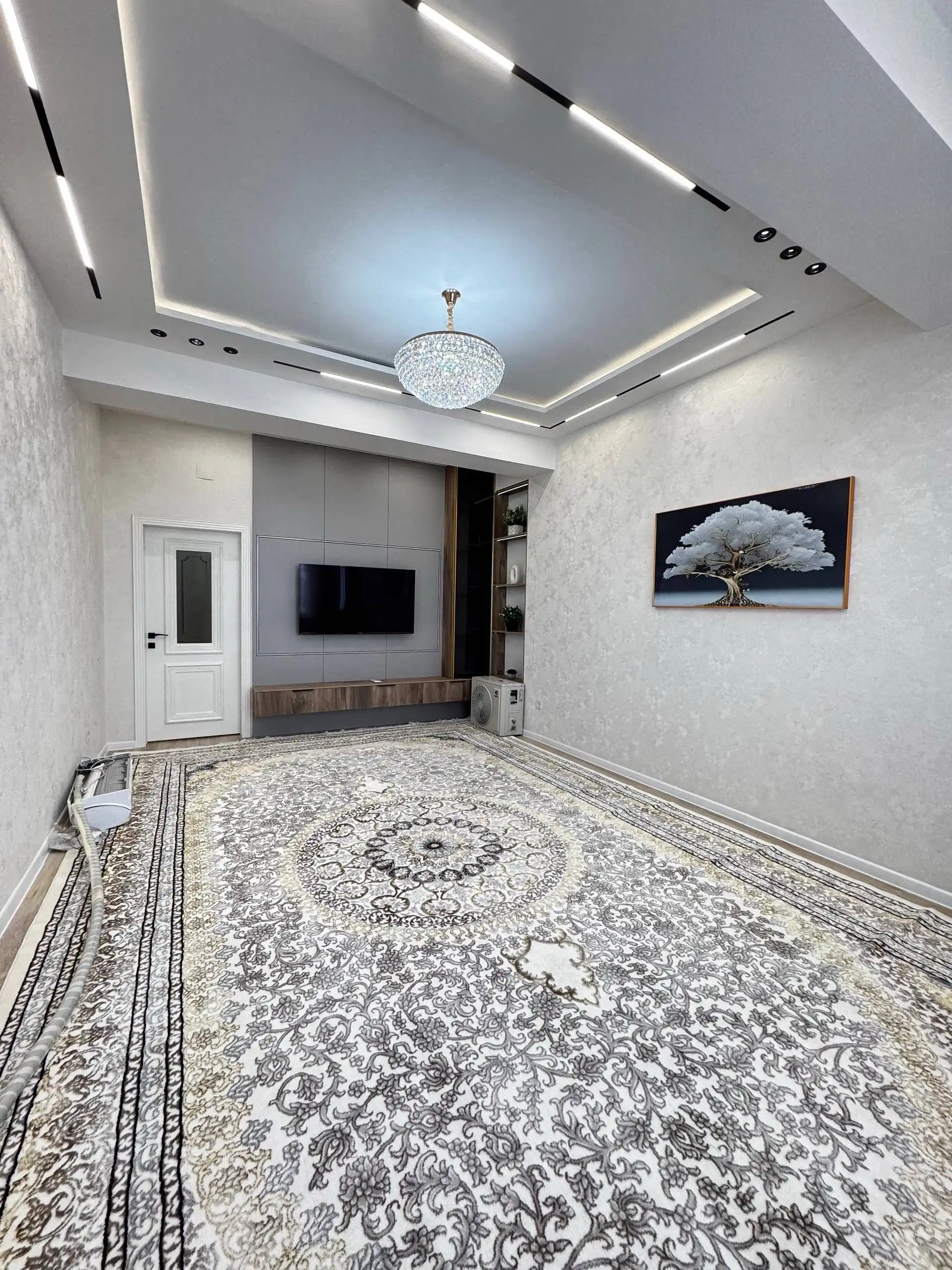 3-к квартира, 12 этаж, 102 м², Фирдавси