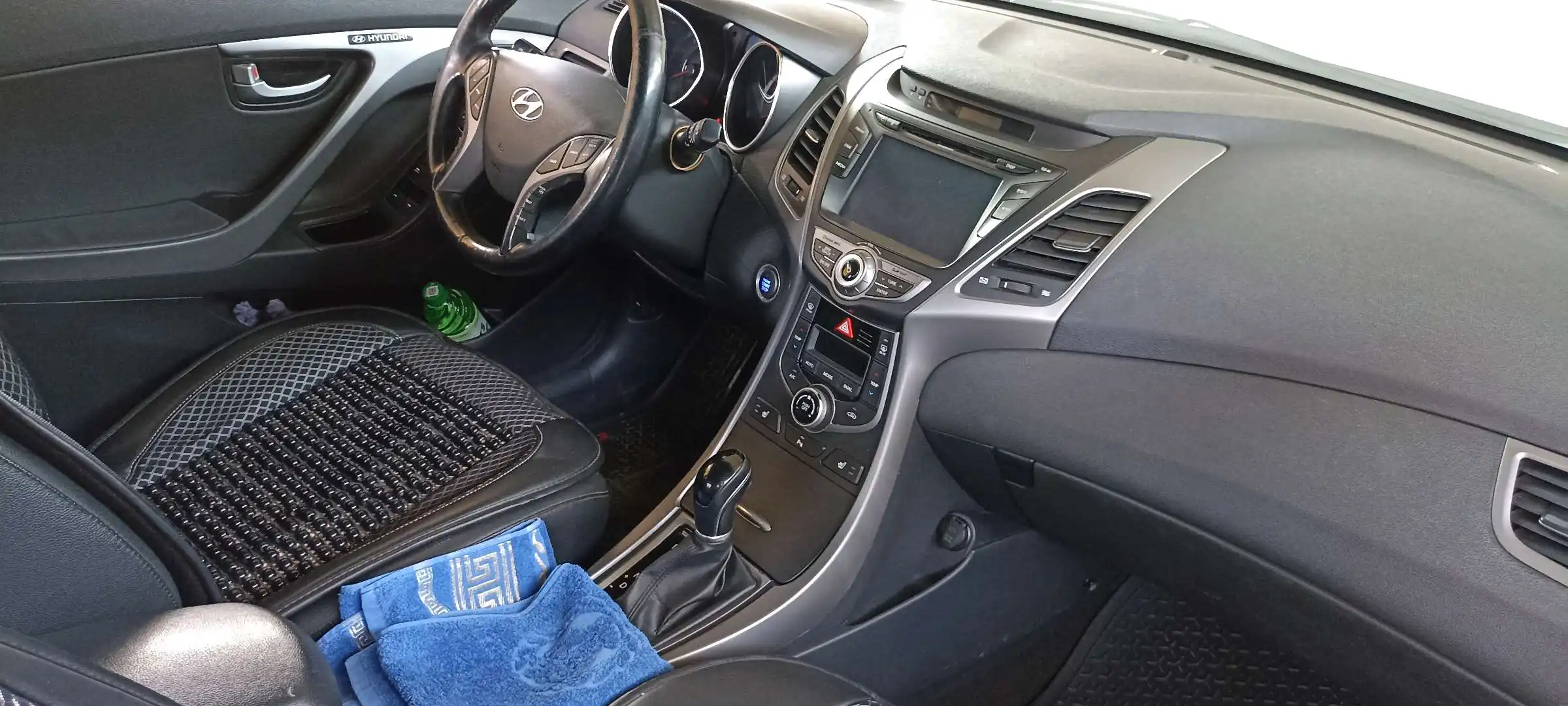 Hyundai Avante 2015