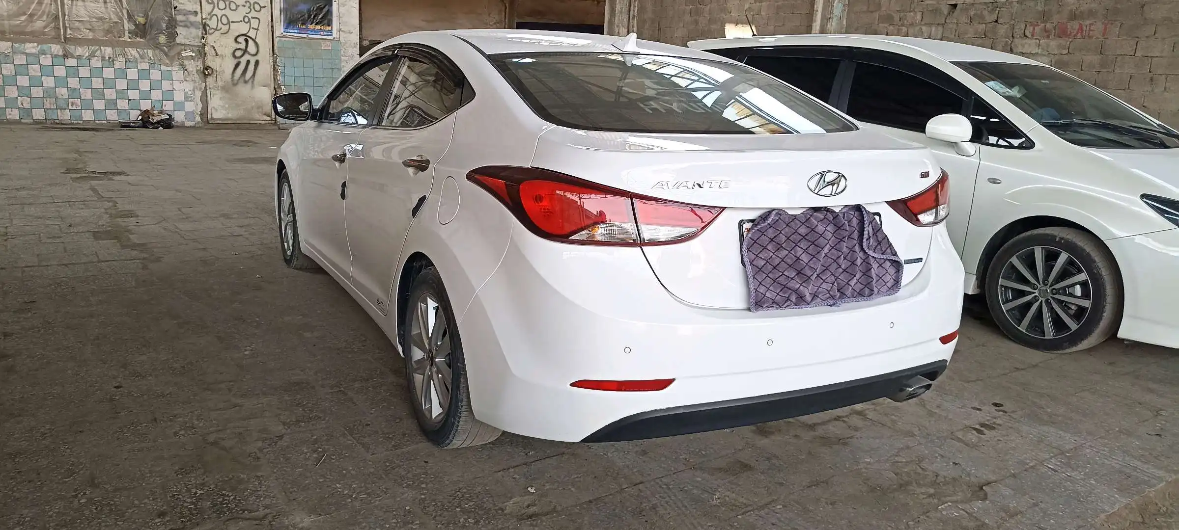 Hyundai Avante 2015
