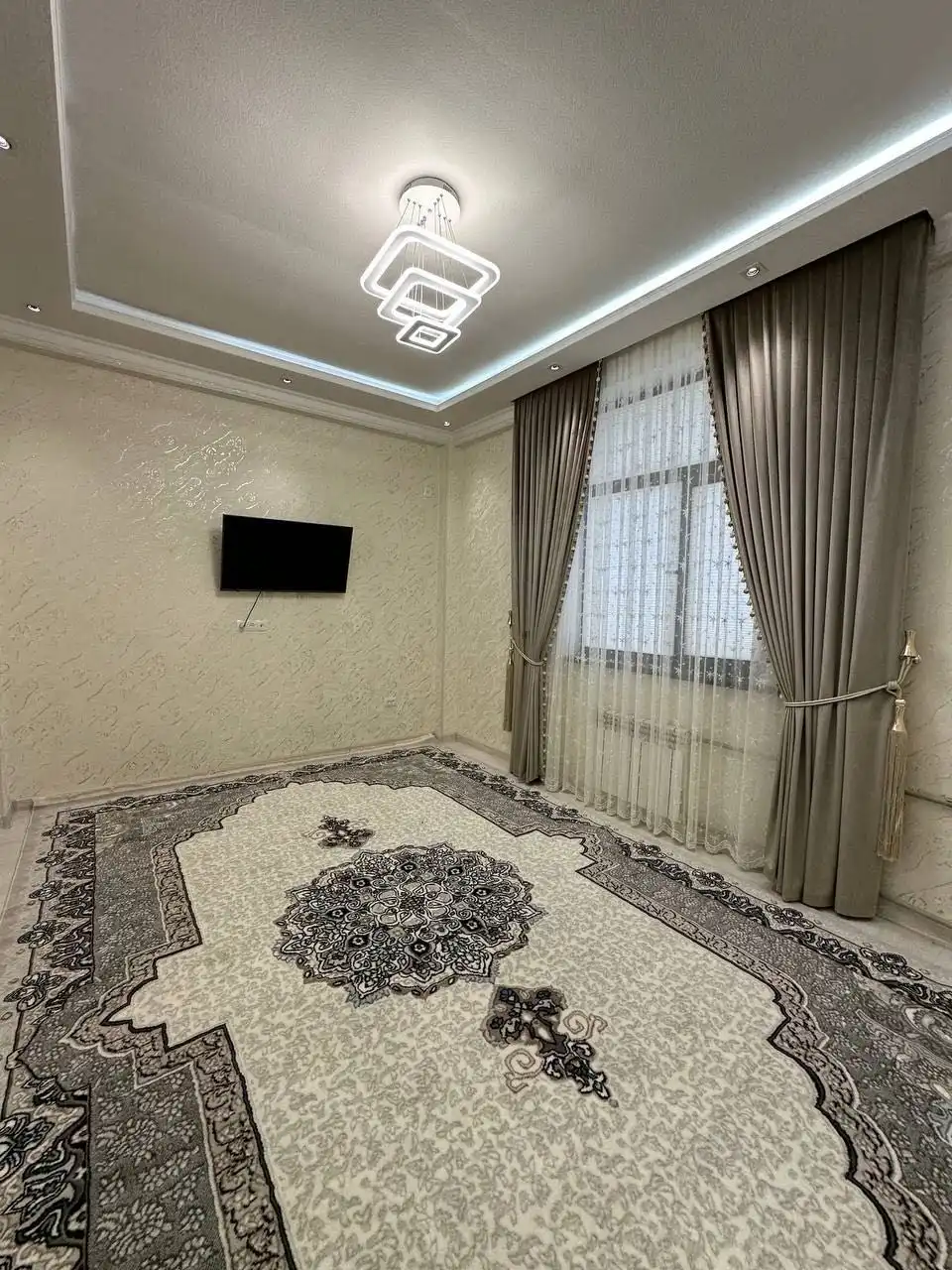 2-к квартира, 12 этаж, 84 м², Фирдавси