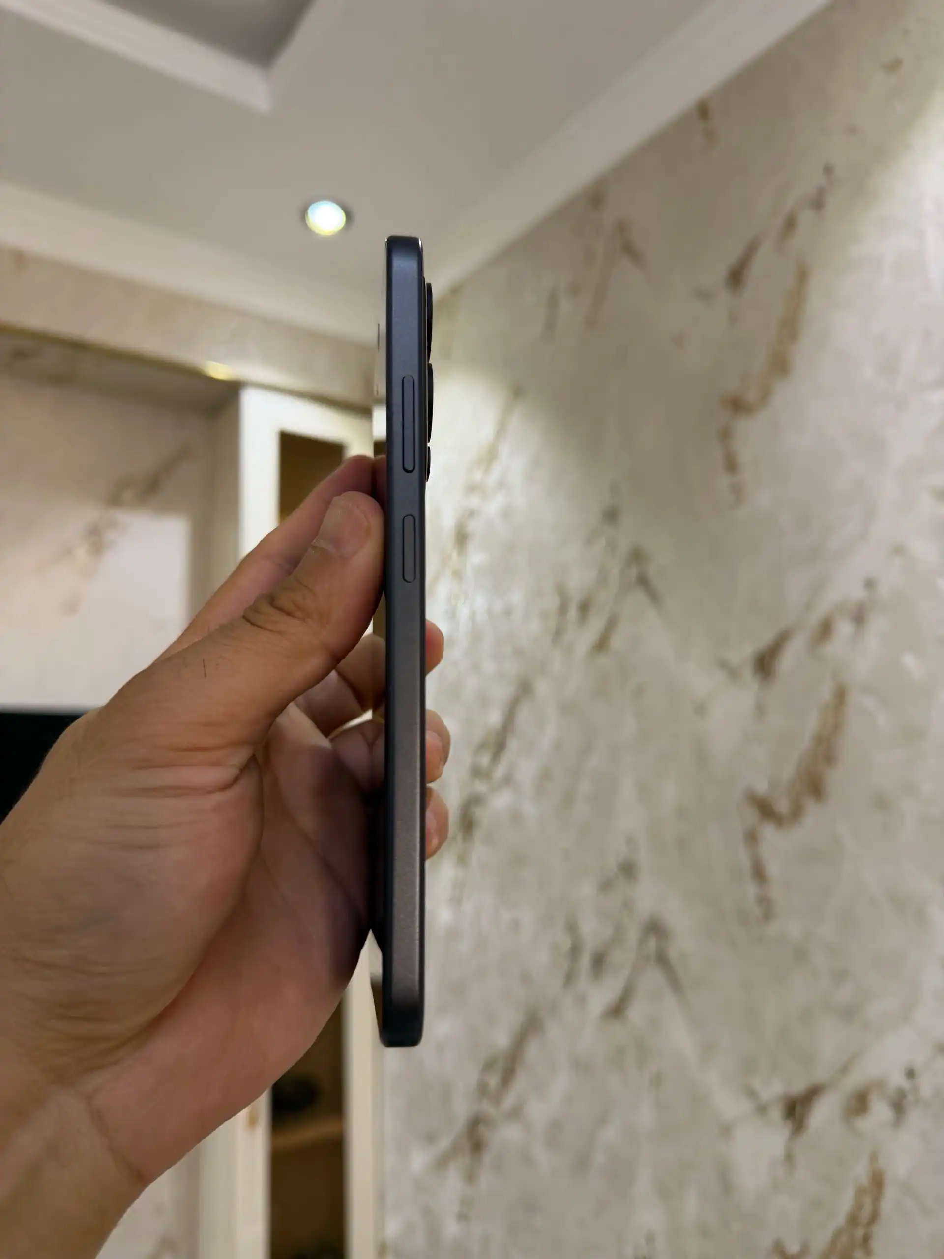 iTel city 200 4+4/128GB 