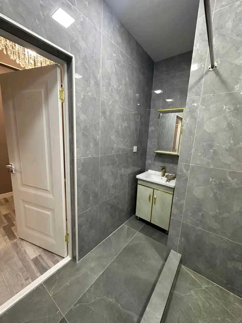 3-к квартира, 9 этаж, 93 м², Шоҳмансур, бозори зелёни