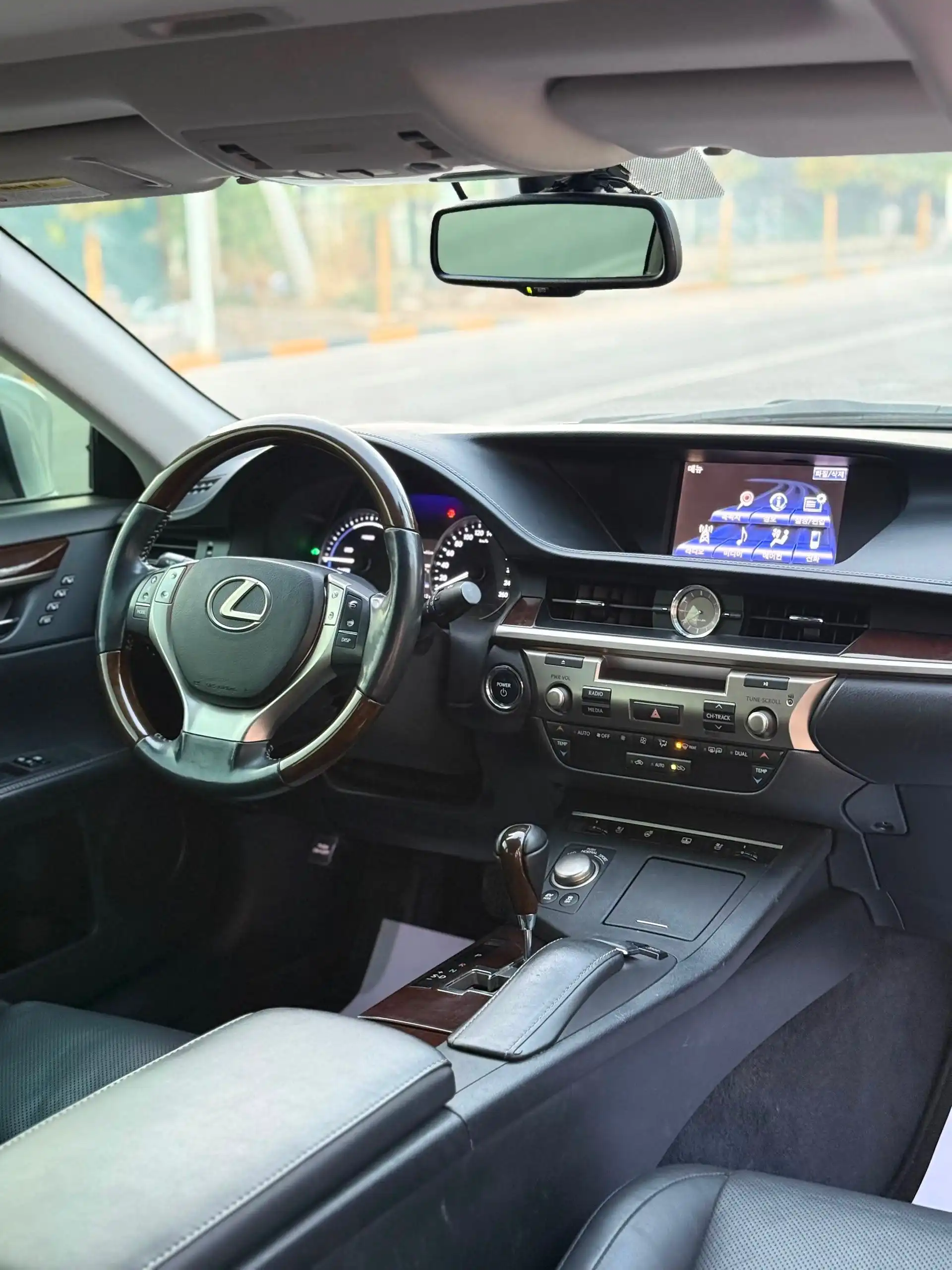 Lexus Es series 2014