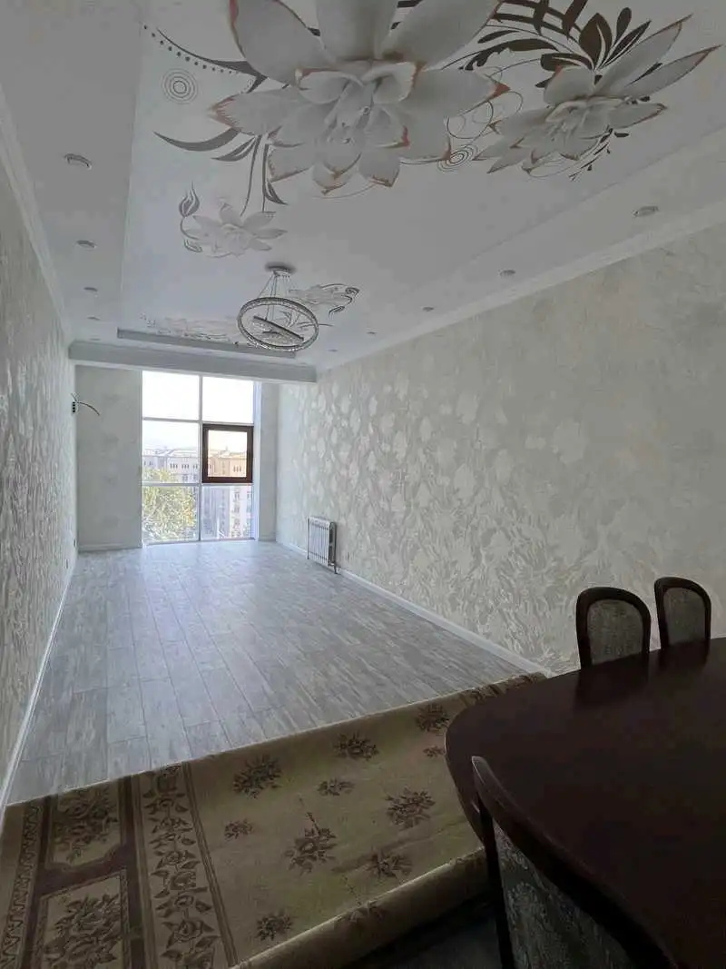 3-к квартира, 5 этаж, 98 м², 102 мкр