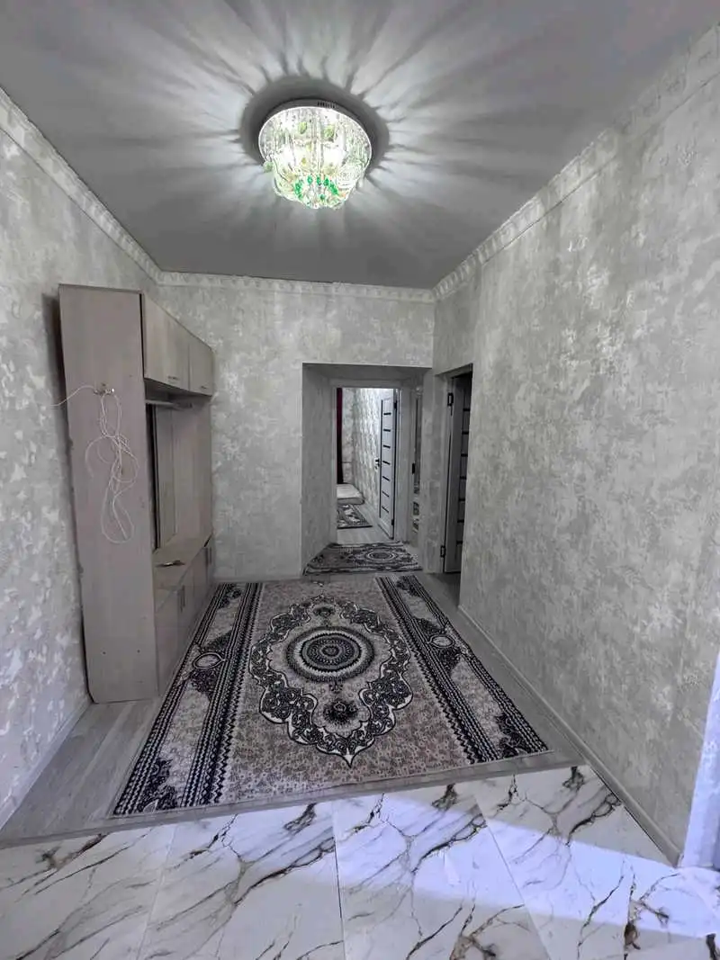 4-к квартира, 9 этаж, 100 м², Зарафшон, Полклиникаи 14