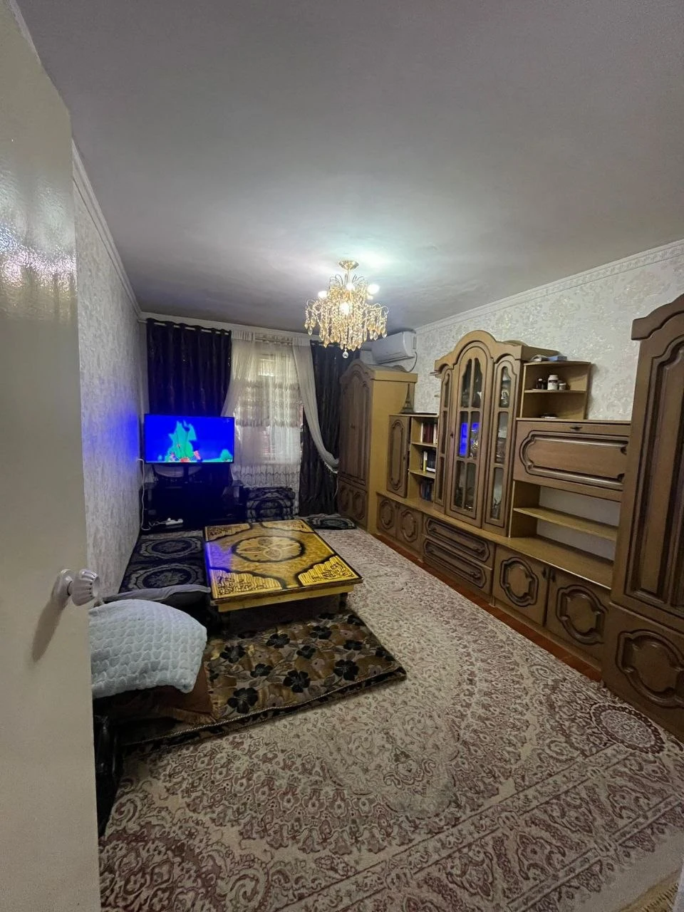 3-к квартира, 5 этаж, 53 м², Фирдавси