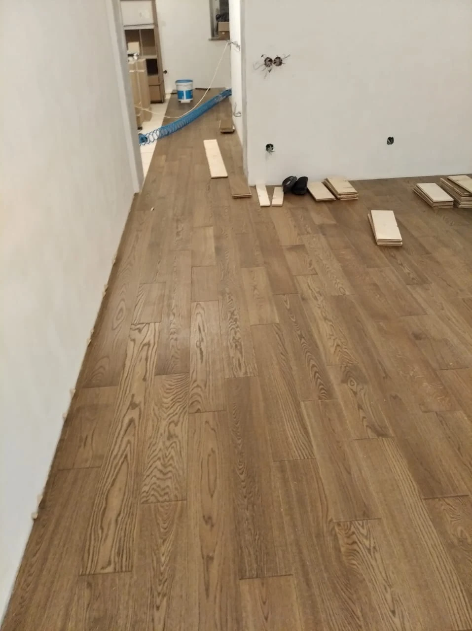 Укладка паркета и ламината