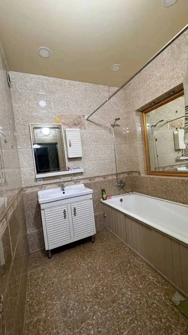 3-к квартира, 4 этаж, 121 м², шохмансур