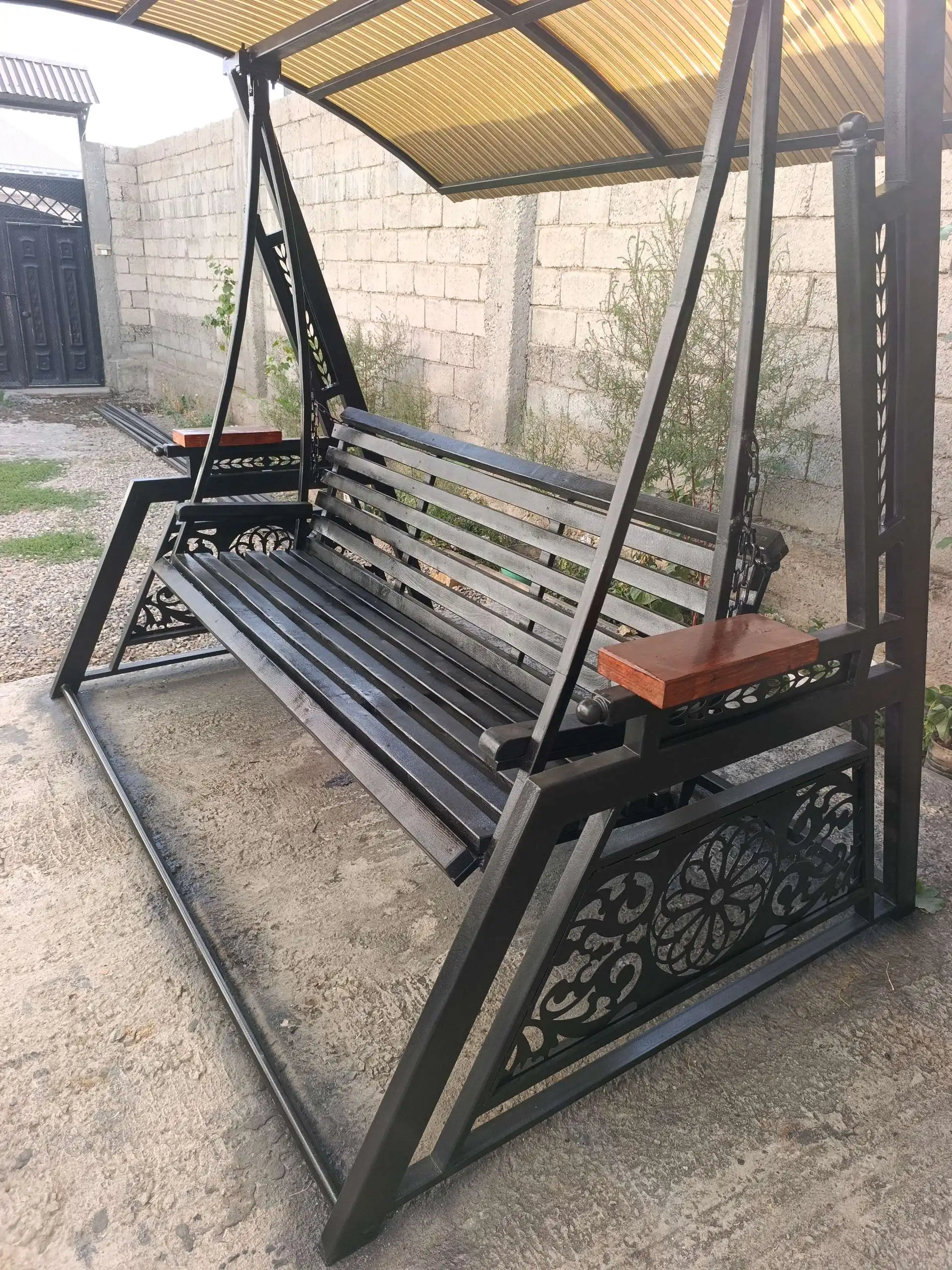 Садовые качели 