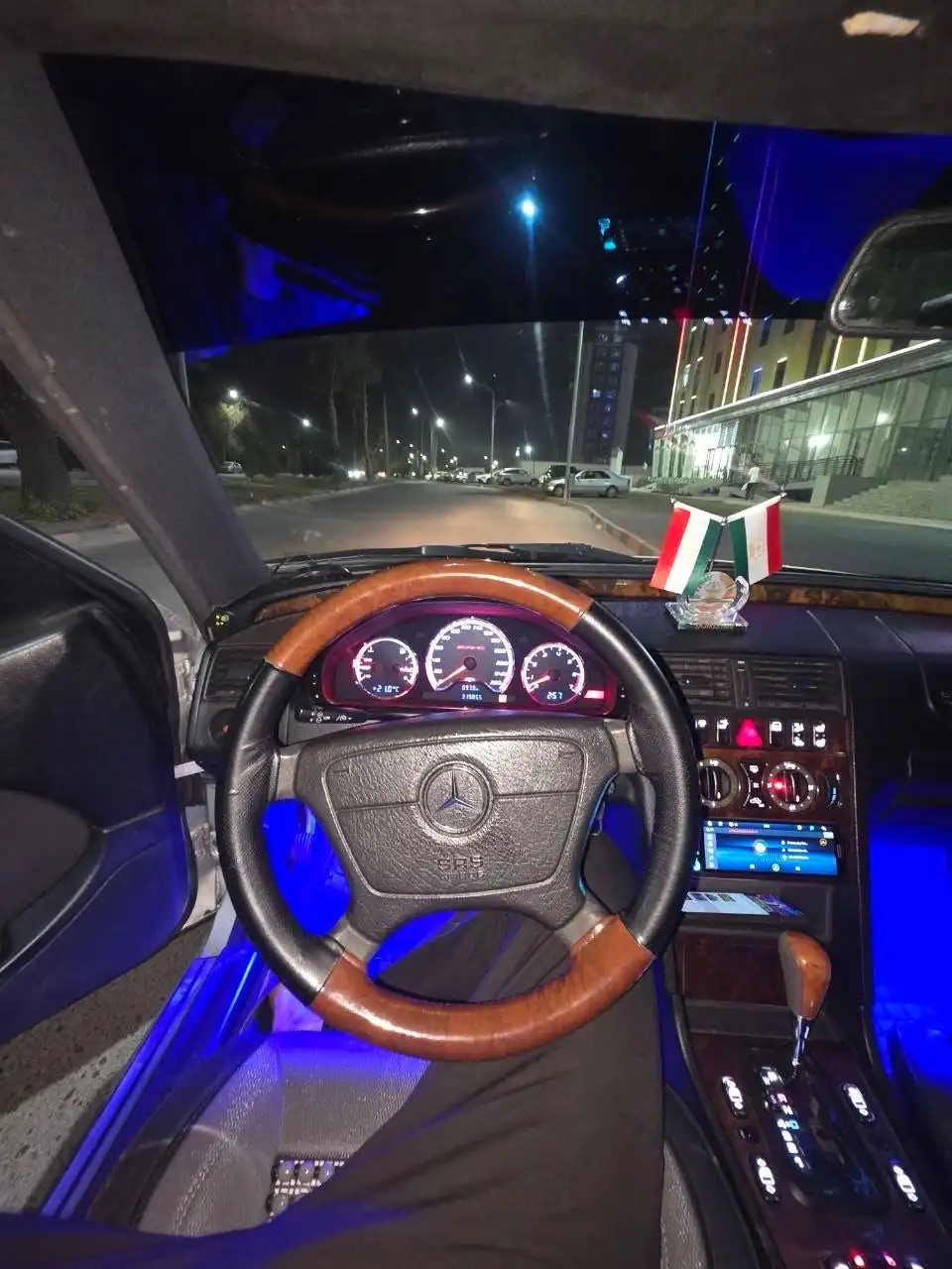 Mercedes-benz E class 2000