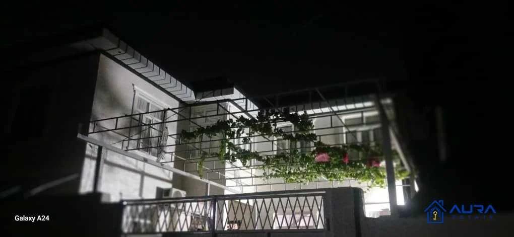 2 этажный, 6-комн. дом, 200 м², 2 соток, Сино