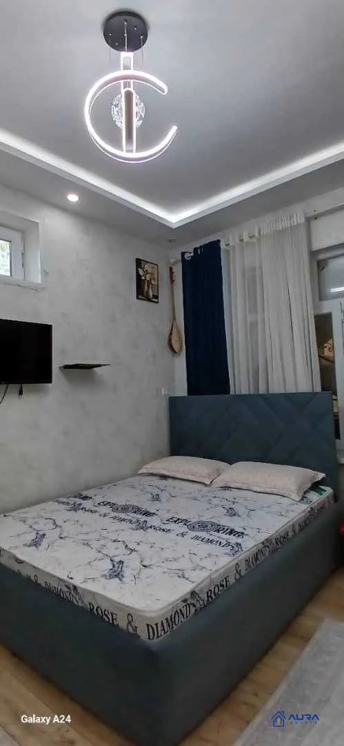 2 этажный, 6-комн. дом, 200 м², 2 соток, Сино