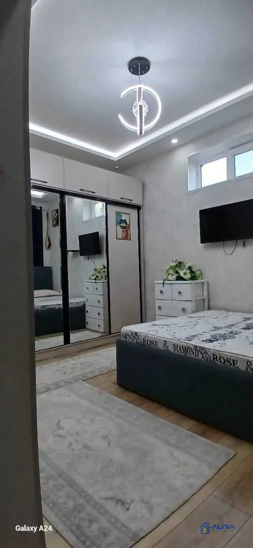 2 этажный, 6-комн. дом, 200 м², 2 соток, Сино