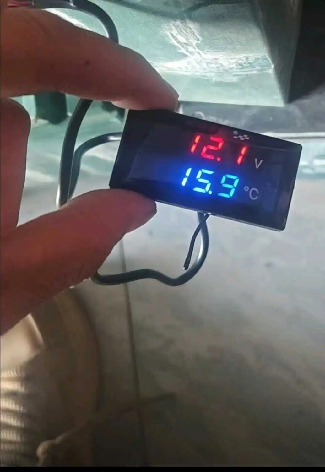 датчик температуры и напряжения 