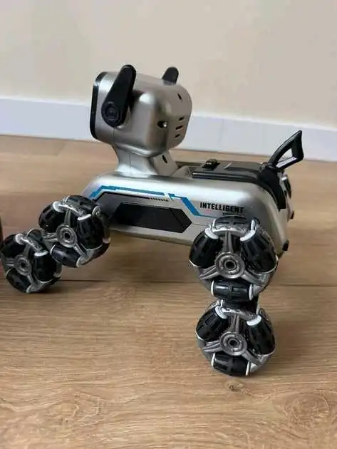 Робот собачка 