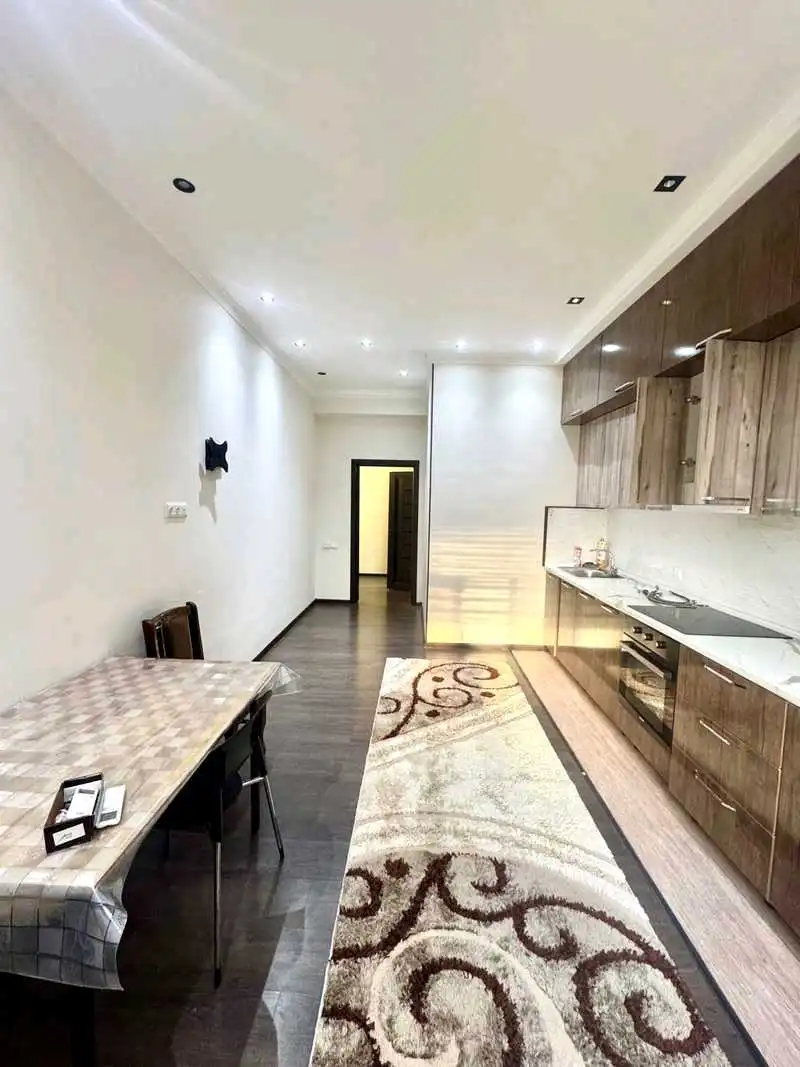 2-к квартира, 2 этаж, 100 м², И. Сомонӣ, кучаи Шодмони 53, назди Мадраса
