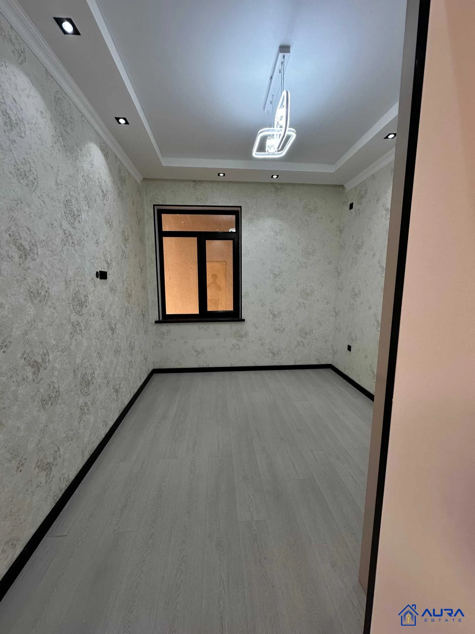 2 этажный, 5-комн. дом, 176 м², 25 соток, Сино