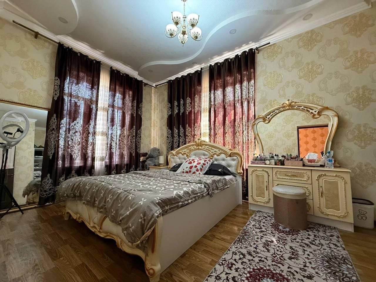 2 этажный, 6-комн. дом, 500 м², 4 соток, Шохмансур