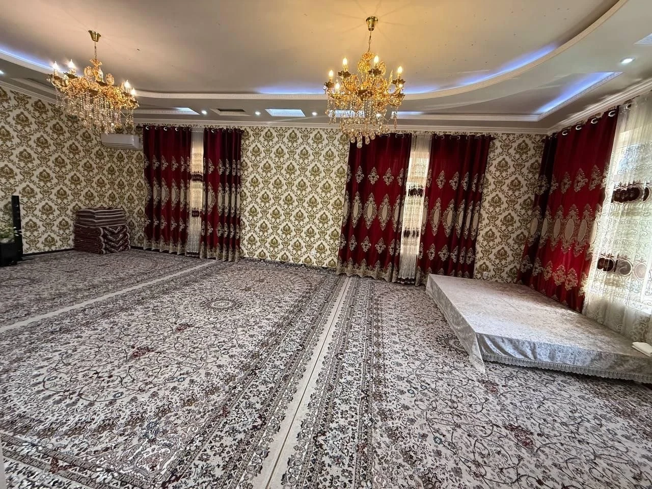 2 этажный, 6-комн. дом, 500 м², 4 соток, Шохмансур