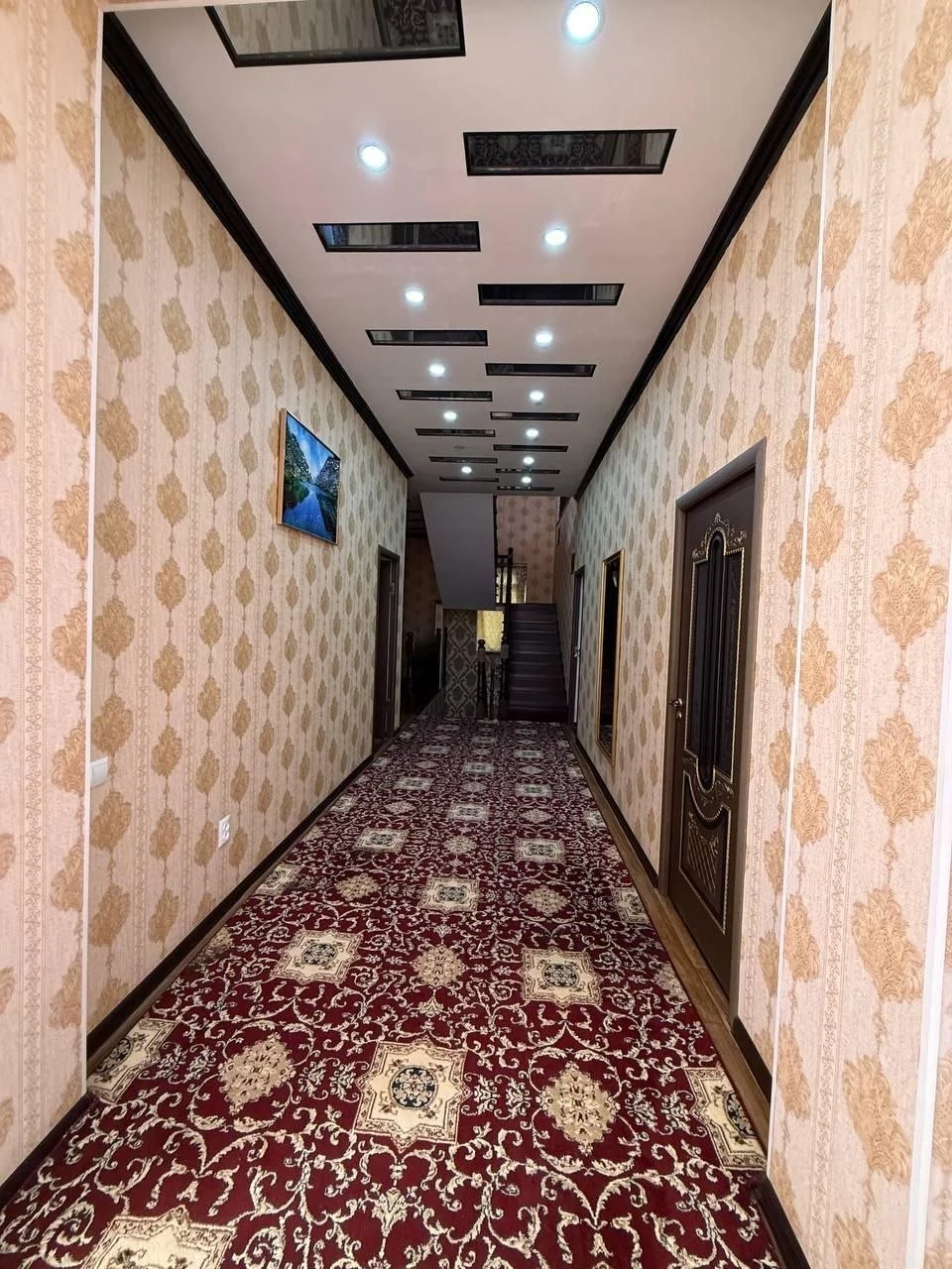 2 этажный, 6-комн. дом, 500 м², 4 соток, Шохмансур