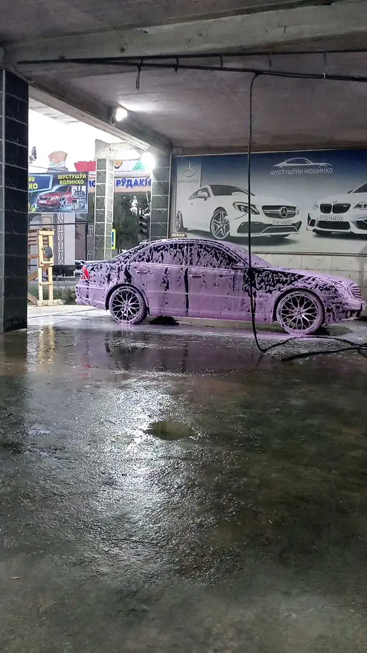 Mercedes-benz E class 2009
