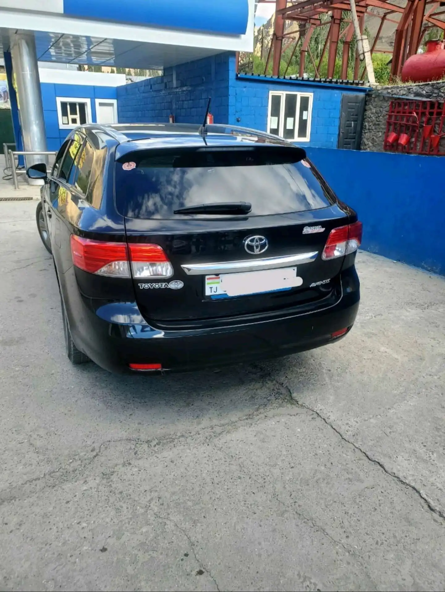 Toyota Avensis 2015