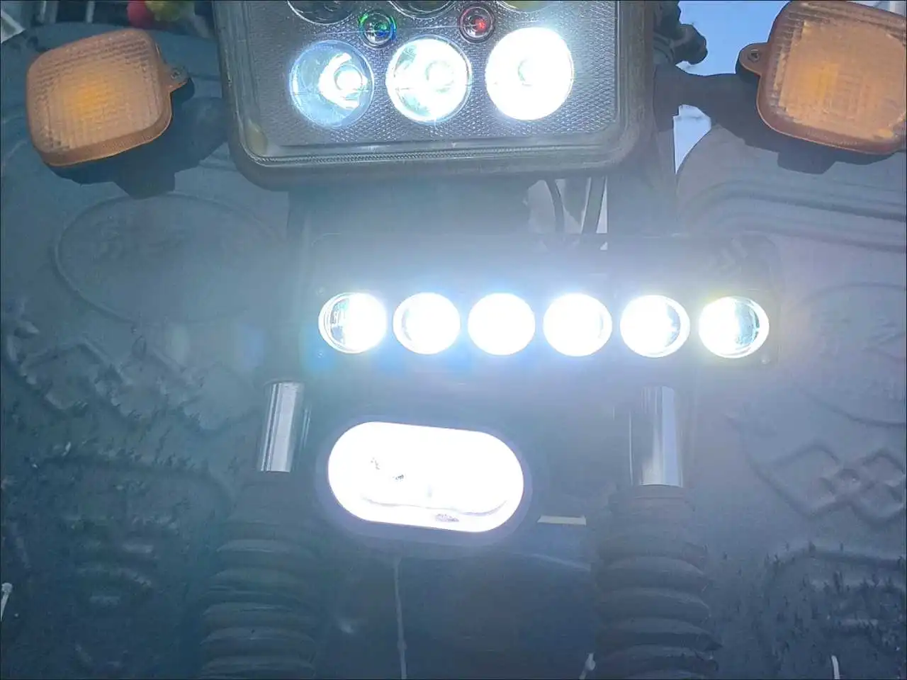 Фары Led барои мошин ё мотосикл 