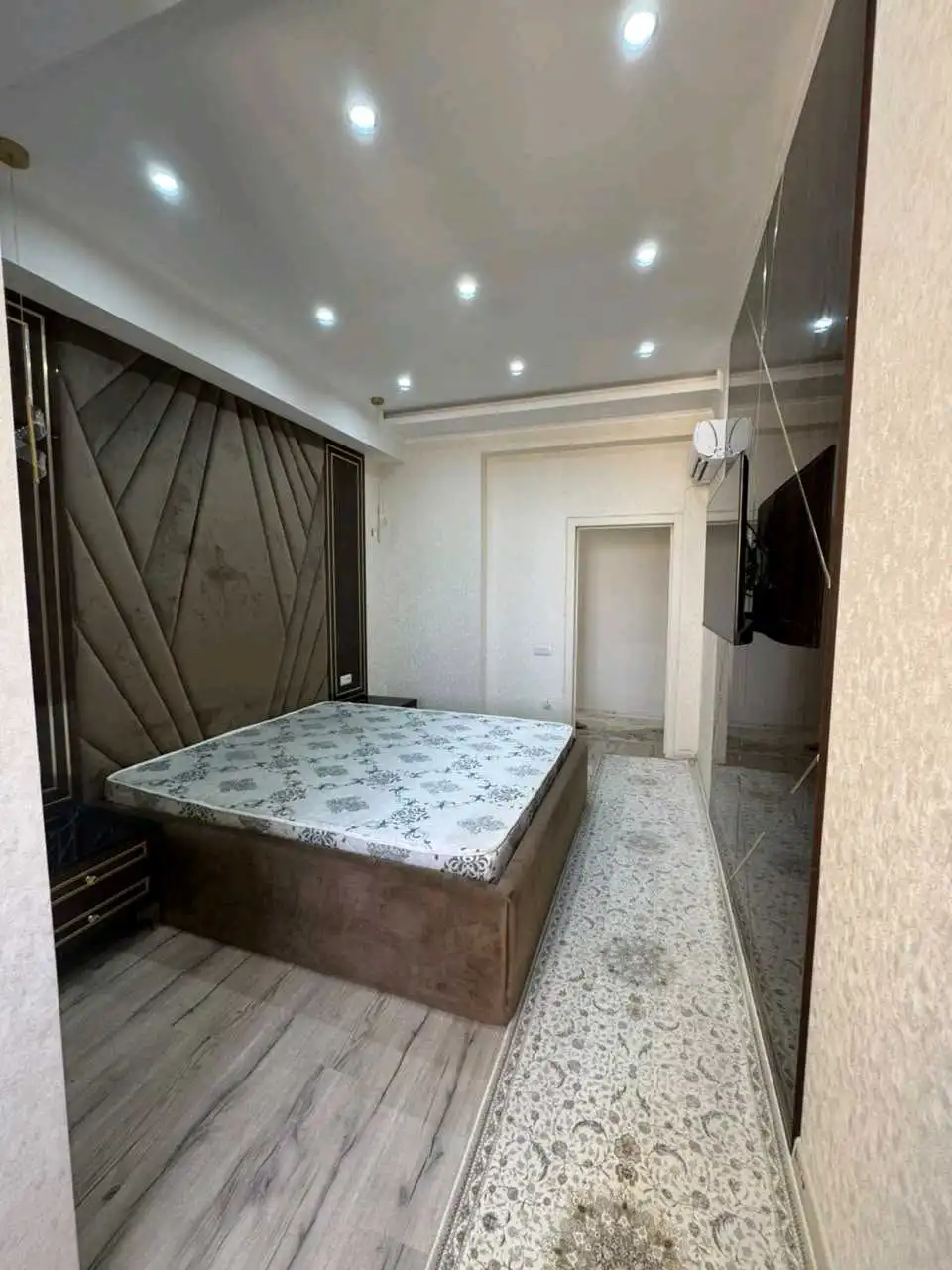 3-к квартира, 13 этаж, 90 м², фирдавси   диагностика коммерческий институт