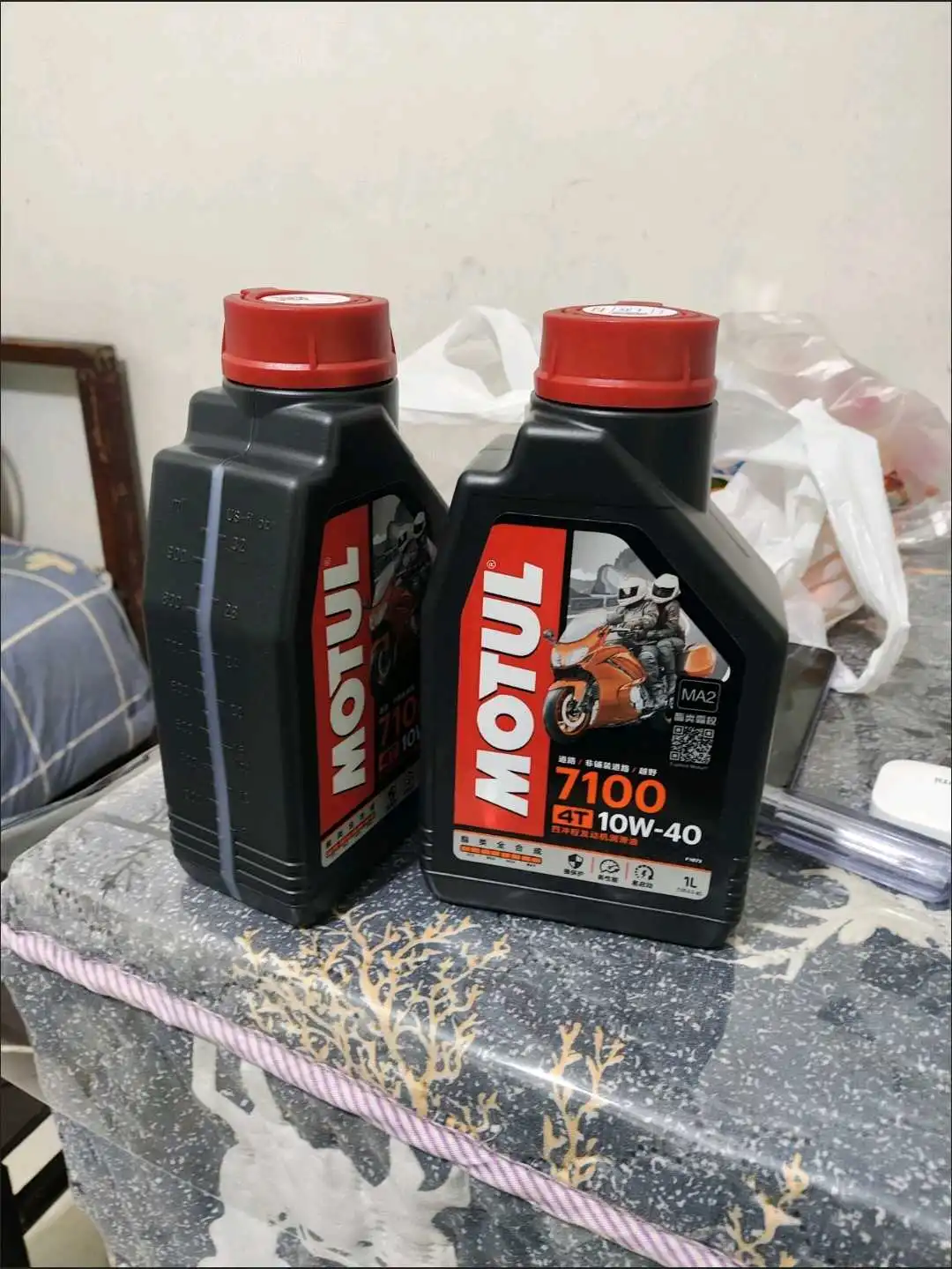 масло motul 10W-40 