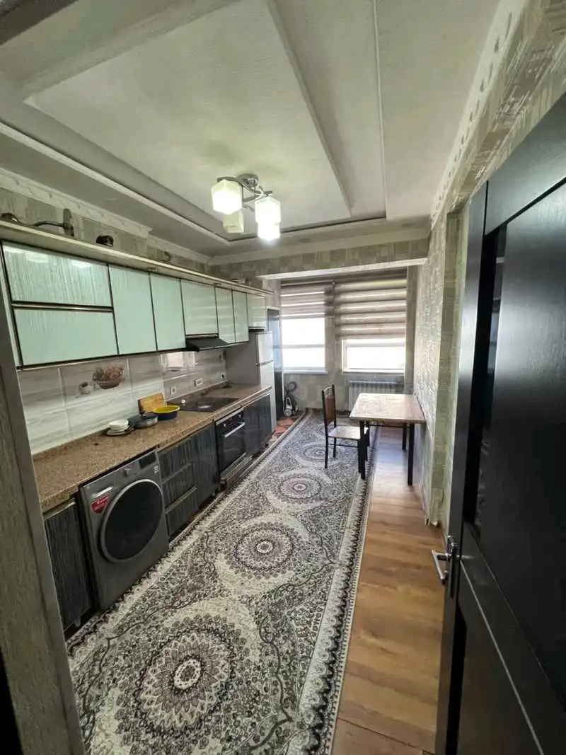 2-к квартира, 11 этаж, 75 м², цирк