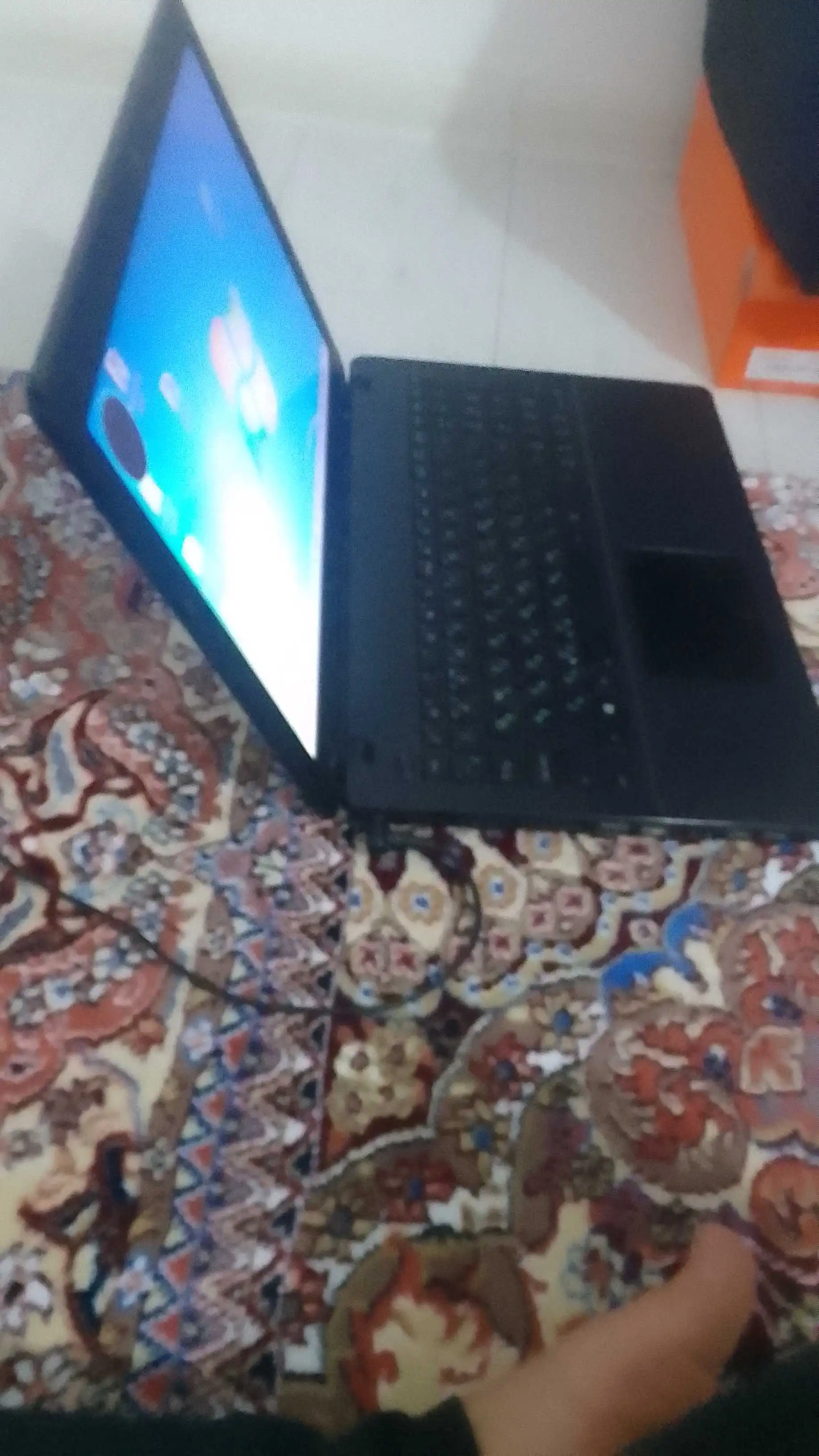 Ноутбук ASUS