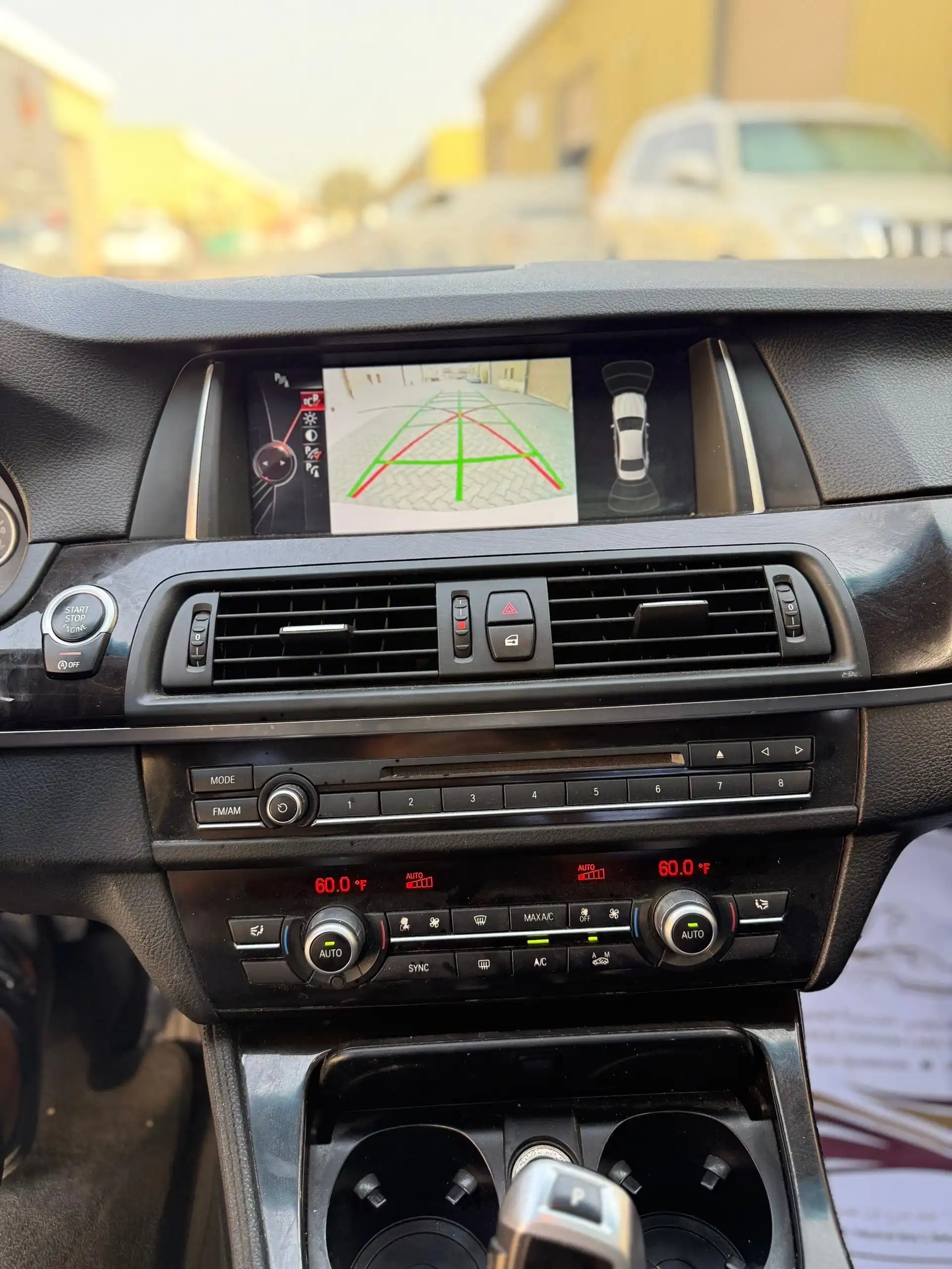 BMW 5 series 2015 — фото 9
